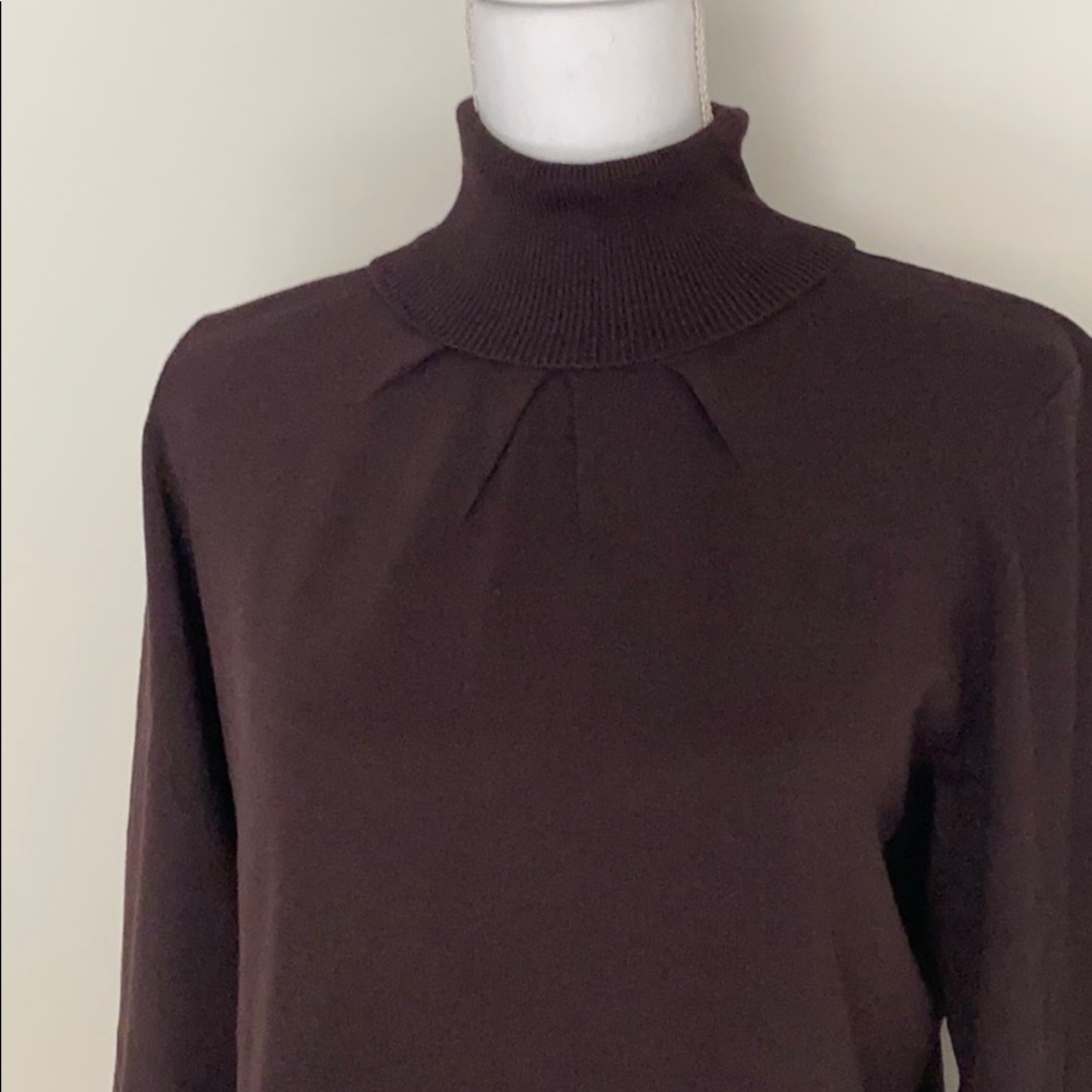Turtle neck top - Picture 2 of 10